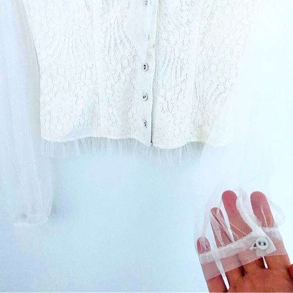 💕Beautiful White Lace Sheer Long Sleeve Top SZ S - Picture 11 of 14